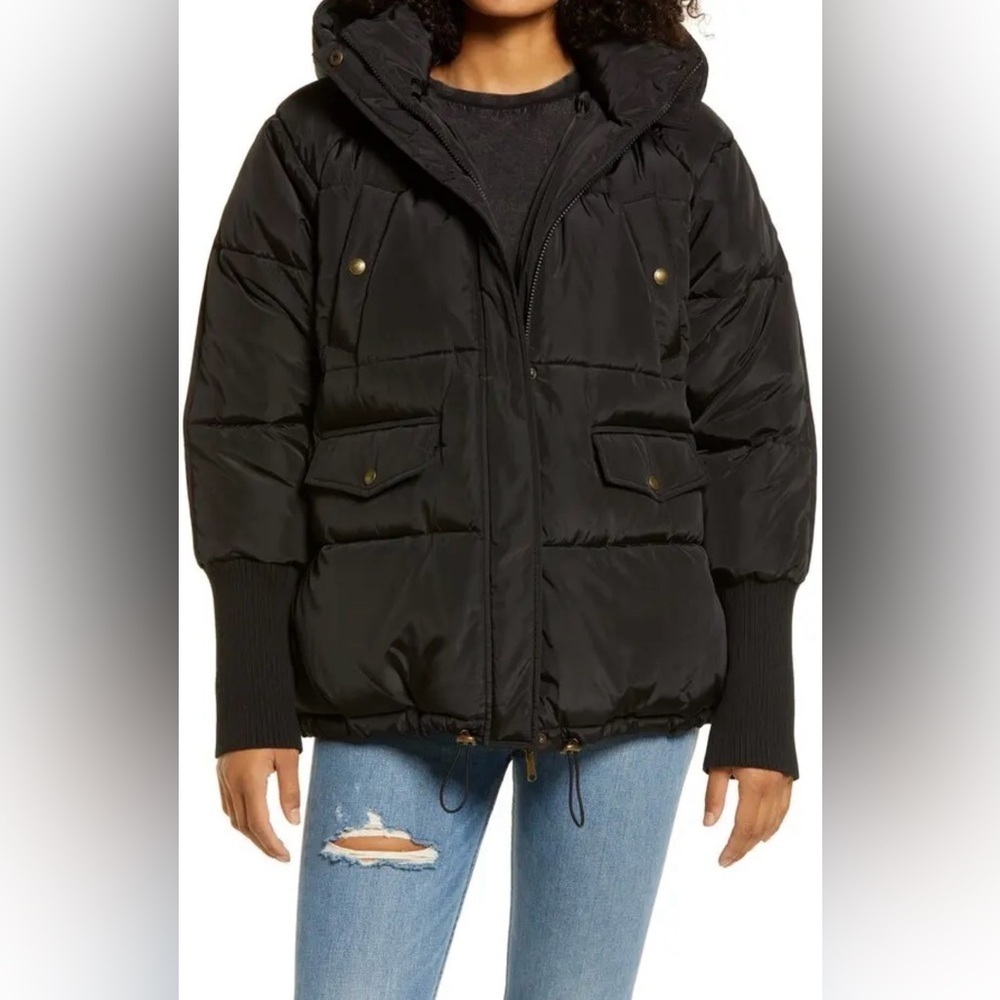 Sam Edelman Women’s Black Hooded Puffer Jacket - Ribbed Knit Cuffs. Size: Small